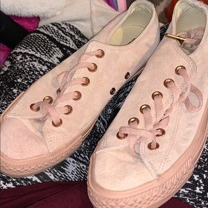 Rose Converse size 7